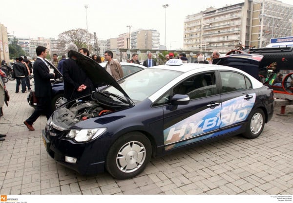 Ηλεκτροκίνηση: Κρατική επιδότηση και για υβριδικά εταιρικά αυτοκίνητα - Ποια τα οφέλη