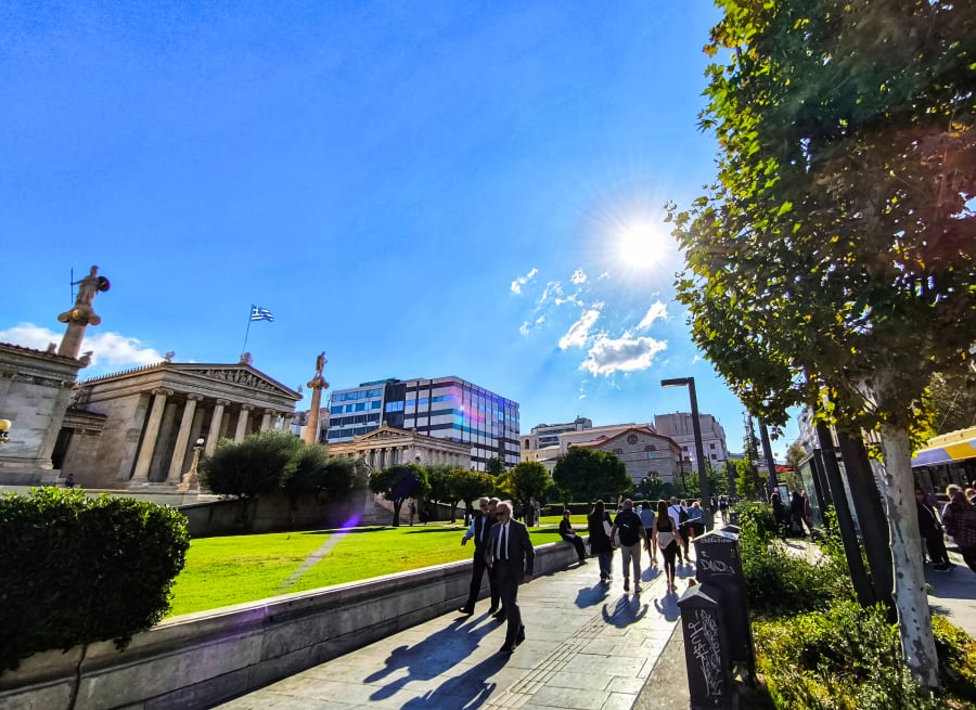 Αλλάζει ο καιρός - Πότε σπάει ο αντικυκλώνας και έρχονται βροχές