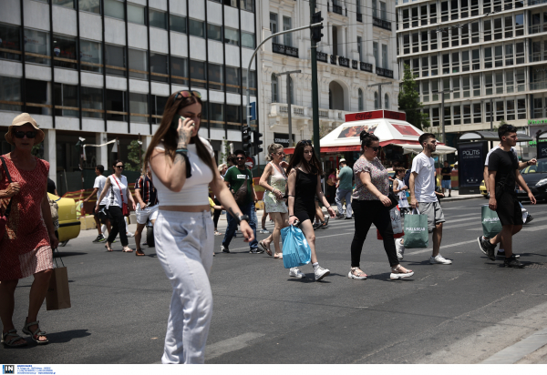 «Παράθυρο» για άρση της διαθεσιμότητας των ανεμβολίαστων υγειονομικών, πότε έρχεται η αποκλιμάκωση