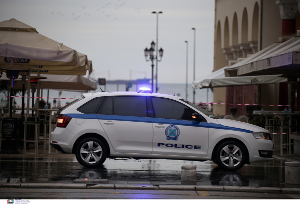 Θεσσαλονίκη: Κοπέλα κατήγγειλε βιασμό από τον σύντροφό της, τη χτύπησε στο πρόσωπο (βίντεο)