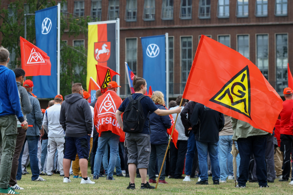 Σφαγή στην Volkswagen: Στο δρόμο ακόμη 50.000 εργαζόμενοι