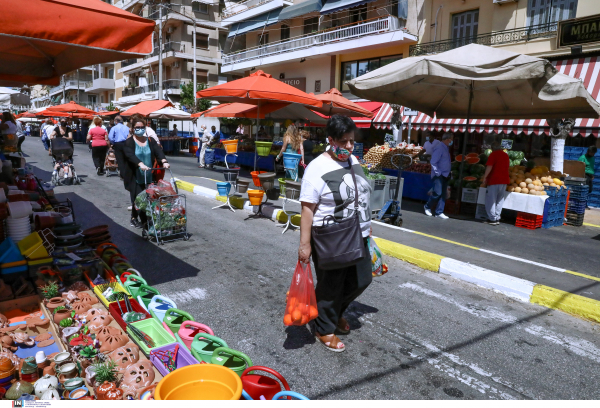 Αποστάσεις.... τέλος μεταξύ των πάγκων στις λαϊκές αγορές