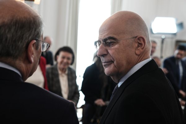 Αντί Βουλής... Κόσοβο - Διακριτές αποστάσεις από Μητσοτάκη