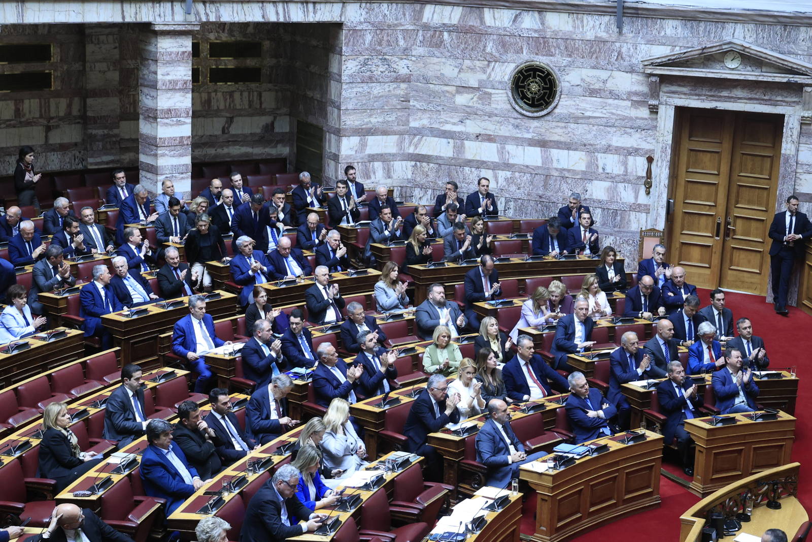 Σκάνδαλο ΟΠΕΚΕΠΕ: Η συζήτηση στη Βουλή για την άρση ασυλίας - Καραμανλής: Κρίνομαι για το επώνυμό μου