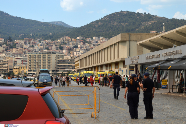 Σάλος για τη μητέρα δύο παιδιών που της απαγορεύτηκε να ταξιδέψει: «Την άφησαν χωρίς χρήματα σε μια ξένη πόλη»