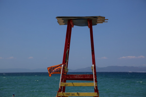 Τραγωδία σε θάλασσες και πισίνες: Ένας πνιγμός την ημέρα στην Ελλάδα