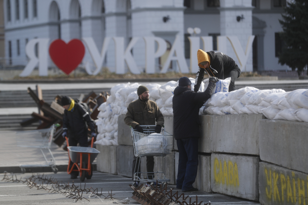 Ουκρανία: Βαραίνει συνεχώς ο απολογισμός των άμαχων που πέφτουν νεκροί, τουλάχιστον 41 παιδιά έχουν σκοτωθεί