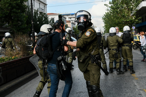 ΑΣΟΕΕ: Δύο συλλήψεις για συμμετοχή στα επεισόδια - Ελεύθεροι μέχρι τη δίκη τους οι συλληφθέντες