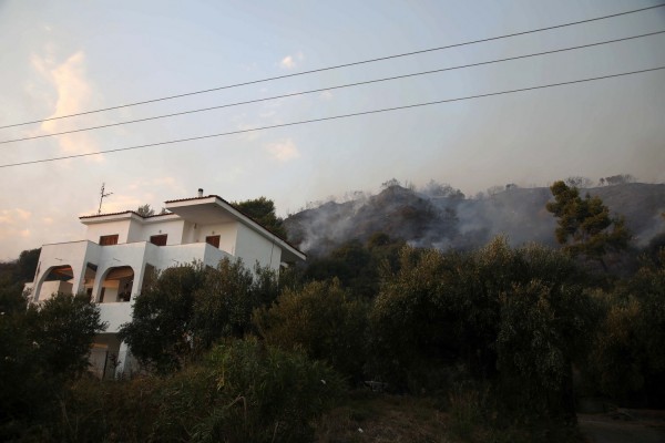 Μεγάλη φωτιά στη Σκάλα Κεφαλονιάς