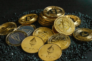 Reuters: Η Ελλάδα ετοιμάζει φόρο 15% για τα κρυπτονομίσματα