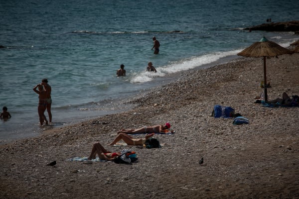 MyCoast: 10.000 καταγγελίες τον Ιούλιο για αυθαιρεσίες σε παραλίες, οι περιοχές «πρωταθλητές»