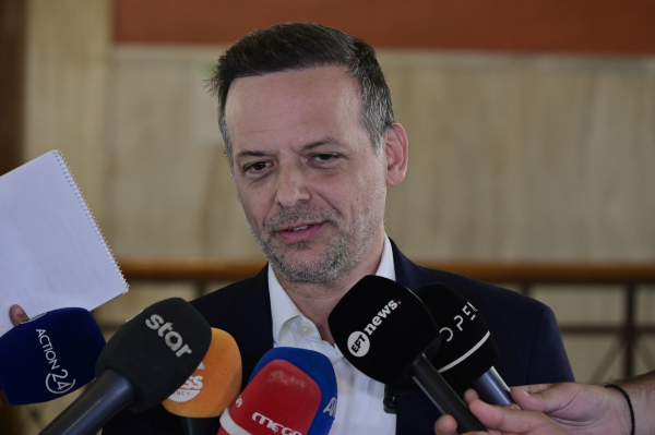 Με τη θεσμική του ιδιότητα ο Δούκας στον Τσίπρα