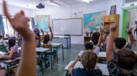 Κλειστά σχολεία λόγω καύσωνα: Τι ζητάνε οι εκπαιδευτικοί στα ιδιωτικά