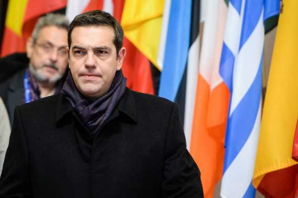 Το «όπλο» του βέτο στην «φαρέτρα» του Αλ. Τσίπρα για το προσφυγικό