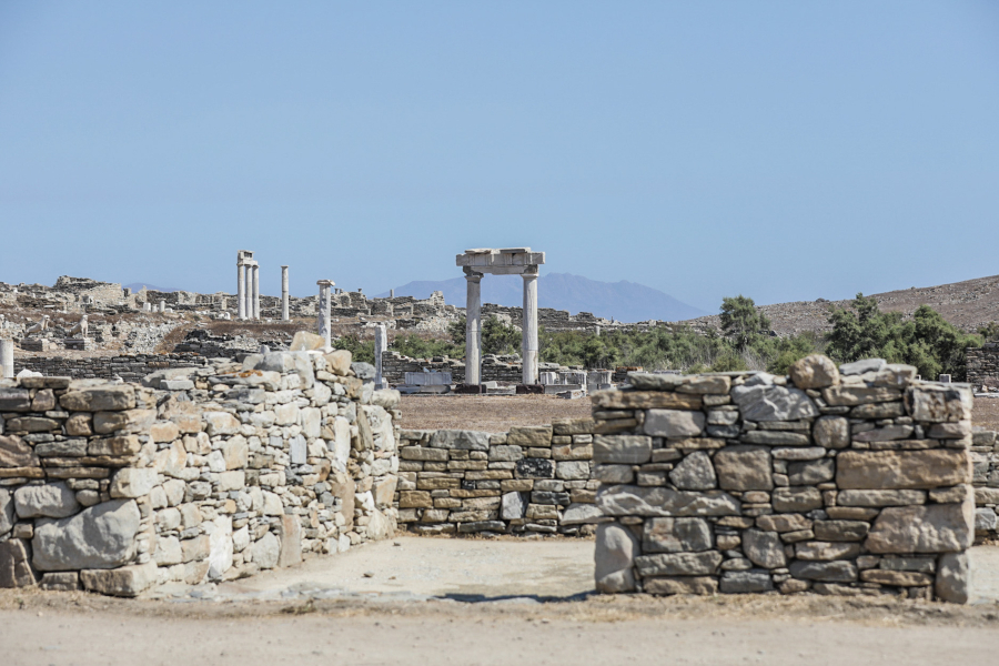 «Ξεπάγωσε» η δωρεά του International Foundation For Greece για τη Δήλο, η Leader και το Diorama II και η καθυστερημένη δημοσίευση για την Unison