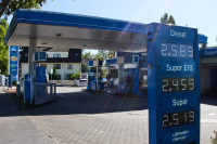 Έκτακτη σύσκεψη στην Ευρώπη μετά τις πιέσεις Τραμπ για το diesel - Οι 3 αποφάσεις