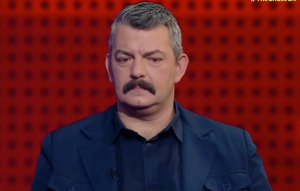 «The Chase»: Η παίκτρια που «έλουσε» με κομπλιμέντα το «Βουνό» (Βίντεο)