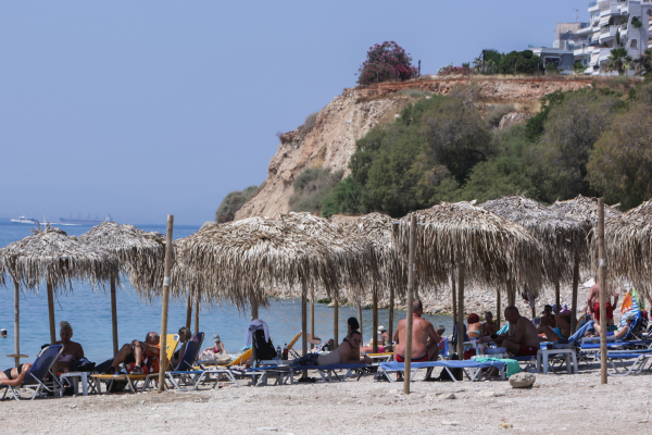 Νέα μέτρα για το καλοκαίρι; Τι είπε το ECDC για την αύξηση των κρουσμάτων