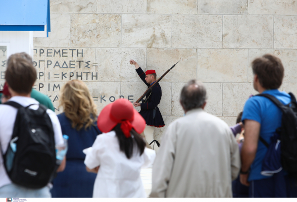 Χάρτης διασποράς: Παραμένει στο επίκεντρο της πανδημίας η Αττική με 2.345 νέα κρούσματα κορονοϊού