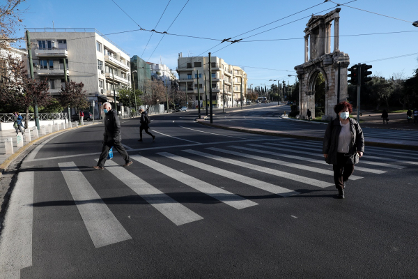 Γώγος: «Έχουμε ξεπεράσει τα όρια της ανησυχίας για τη μετάλλαξη Δέλτα, τα συμπτώματα που πρέπει να παρατηρούμε»