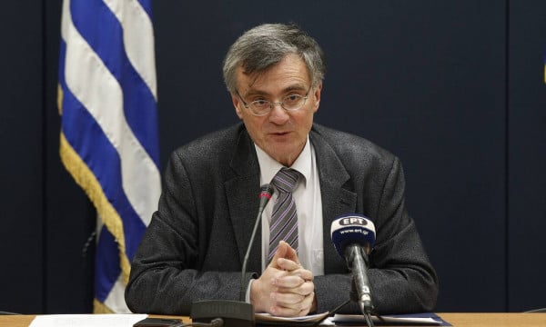 Σμαραγδής: Ο Τσιόδρας κάποτε θα γίνει ταινία