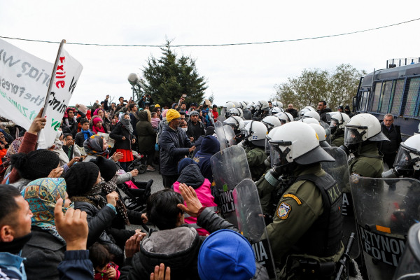 Μεταναστευτικό: Eκταμιεύονται 9,5 εκατ. ανταποδοτικά τέλη στους Δήμους που φιλοξενούν πρόσφυγες