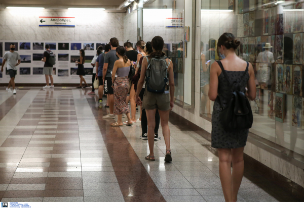 Παγώνη: «Δεν μπορούμε να μείνουμε για μια ζωή εσώκλειστοι επειδή κάποιοι δεν θέλουν να εμβολιαστούν» (βίντεο)