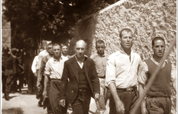 Τι πρέπει να γίνει με τις φωτογραφίες των 200 εκτελεσμένων στο Σκοπευτήριο