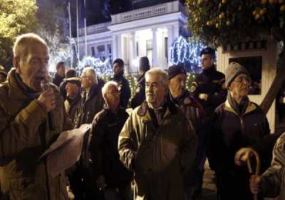 Στο Μαξίμου κατέληξε η πορεία των συνταξιούχων