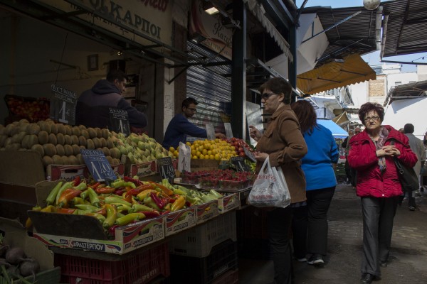 Το ωράριο καταστημάτων σήμερα Μεγάλο Σάββατο