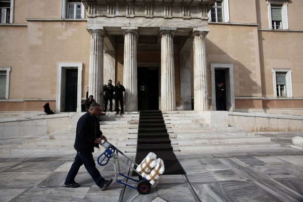 Προχωρά η διαδικασία «υιοθεσίας» των ανήλικων τέκνων του Γ. Μπαλταδώρου από την Βουλή