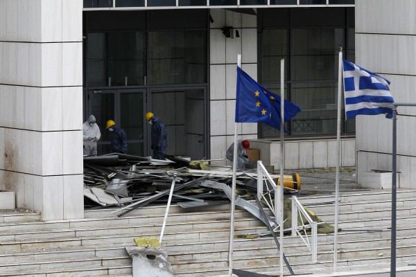 «Καθαρό» το καλασνικοφ που χρησιμοποιήθηκε στην επίθεση στο Εφετείο Αθηνών,