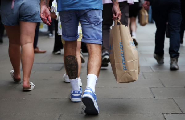 Η Oxford Street του Λονδίνου γίνεται πεζόδρομος, τέλος τα αυτοκίνητα