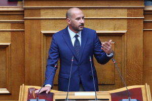 Τζανακόπουλος σε Πλεύρη: «Όλοι οι δεξιοί δεν ήταν δωσίλογοι, αλλά όλοι οι δωσίλογοι ήταν δεξιοί»