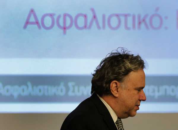 Κατρούγκαλος: Δεν πρόκειται να κοπούν επιδόματα και τριετίες