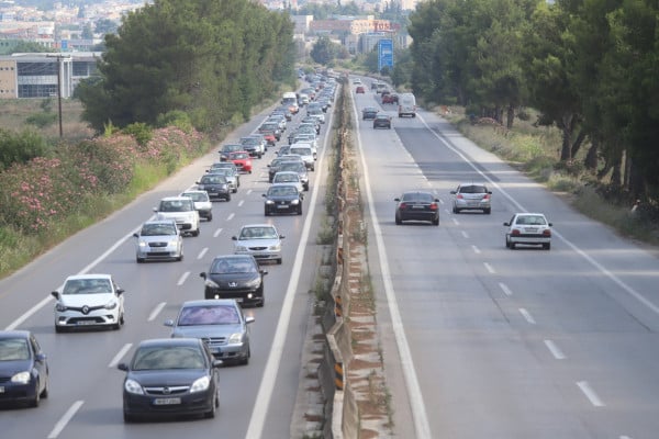 Νέο κύμα ελέγχων για ανασφάλιστα οχήματα - Ποιοι κινδυνεύουν να χάσουν το δίπλωμα και να πληρώσουν πρόστιμο