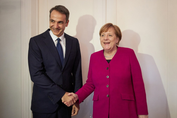 Μητσοτάκης - Μέρκελ : H ατζέντα του Βερολίνου και η βασική επιδίωξη του πρωθυπουργού - Γιατί είναι δύσκολη χρονιά για τα πλεονάσματα