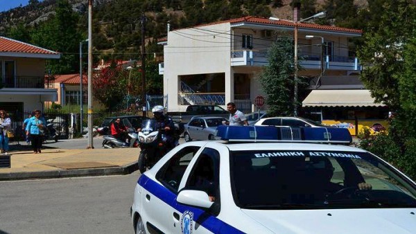 Σύλληψη 32χρονου για μεταφορά μη νόμιμων μεταναστών