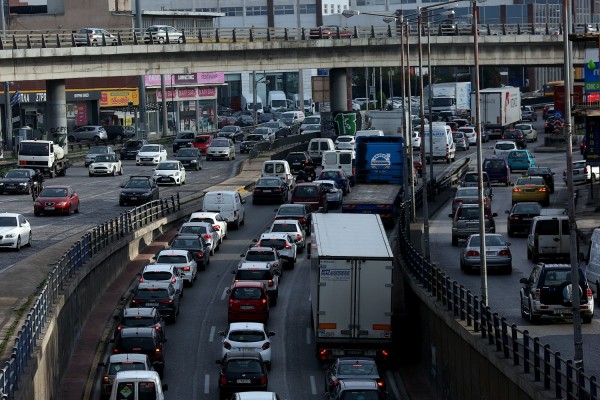 Τέλη κυκλοφορίας με το μήνα: Όσα χρειάζεται να γνωρίζουμε