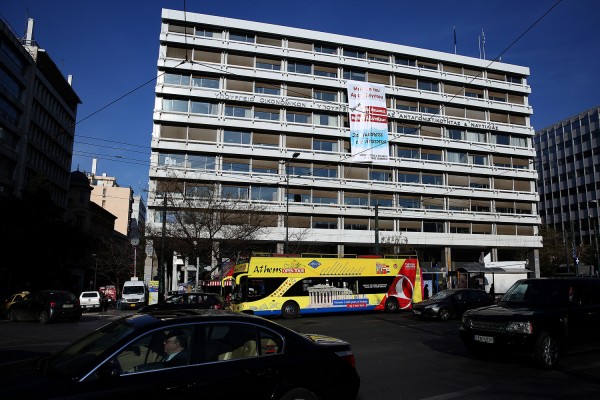 ΥΠΟΙΚ: Λανθασμένη η σύνδεση των διαθεσίμων με τις ληξιπρόθεσμες οφειλές