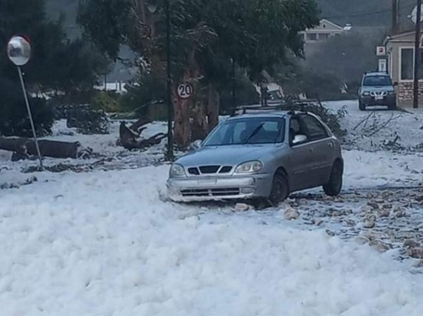 Βικτόρια: «Το &#039;στρωσε» στην Κέρκυρα (pics)