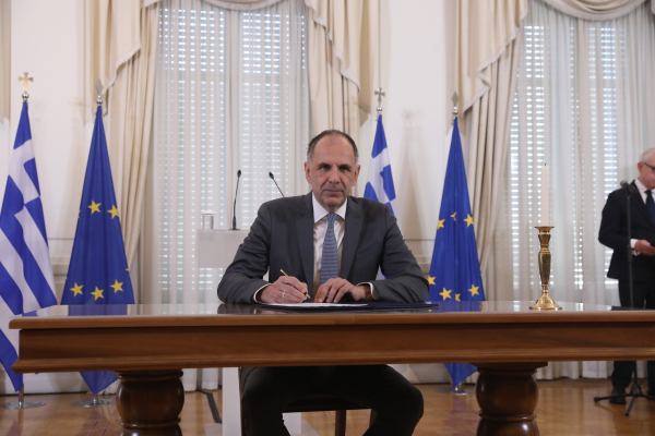Γιατί ΕΛΑΣ και ΠΑΣΟΚ δεν ζητούν παραίτηση Γεραπετρίτη