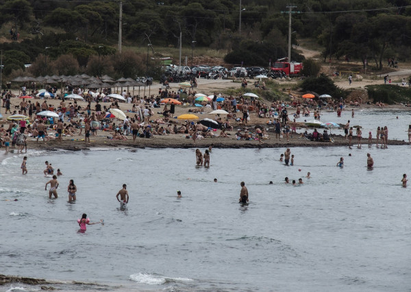 Καιρός: Υψηλή θερμοκρασία και αφρικανική σκόνη την Παρασκευή, αραιές νεφώσεις