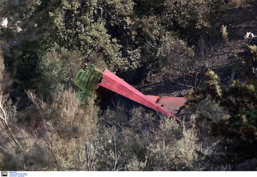 Φλώρος για τους νεκρούς πιλότους του Canadair: «Ημέρα οδύνης για την Ελλάδα και τις Ένοπλες Δυνάμεις»