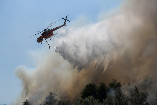 Κατασβέστηκε η φωτιά στη Λάρισα