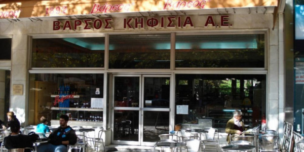 Πέθανε ο Βασίλης Βάρσος, ιδιοκτήτης του θρυλικού ζαχαροπλαστείου στην Κηφισιά