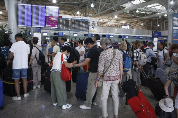 Όλο το σχέδιο για τον Τουρισμό - Μάσκες, ανοιχτά σύνορα και voucher εισιτηρίων