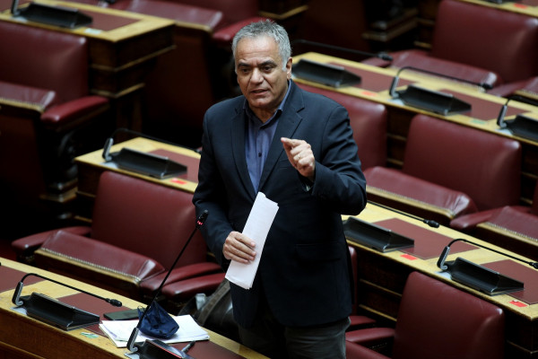 Σκουρλέτης: Θα στηρίξει η κυβέρνηση τα ευάλωτα νοικοκυριά που στερούνται το ηλεκτρικό ρεύμα;