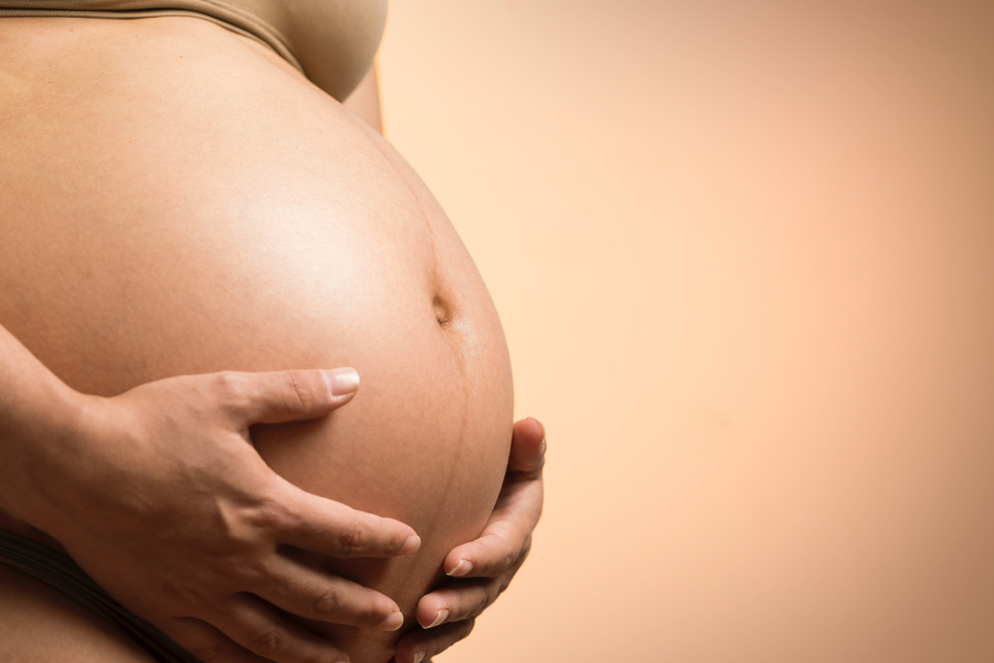 Γεγονός τα κέντρα φυσικού τοκετού, μαίες υπεύθυνες για την γέννα - Πού δημιουργούνται