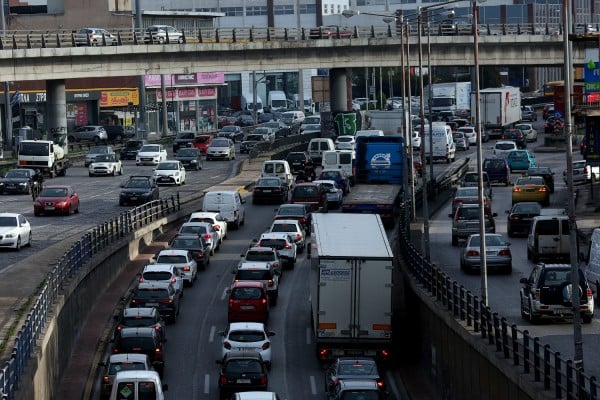 Ρυθμίσεις του ν/σ για ΚΟΚ, ταξί, εισαγόμενα μεταχειρισμένα αυτοκίνητα